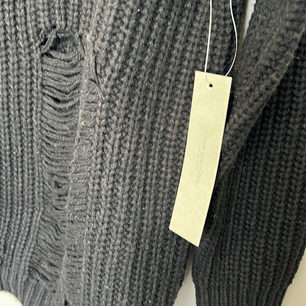 NWT One Grey Day Los Angeles Distressed Cyrus Pullover in Black Size Small - Picture 5 of 8